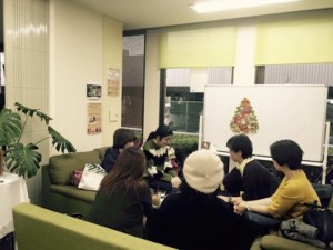 ソファー席もあり、会話が弾みます♪